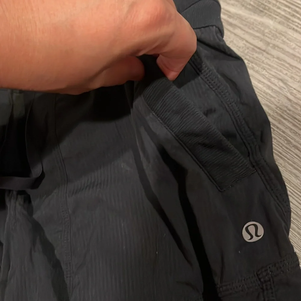 Lululemon black shorts